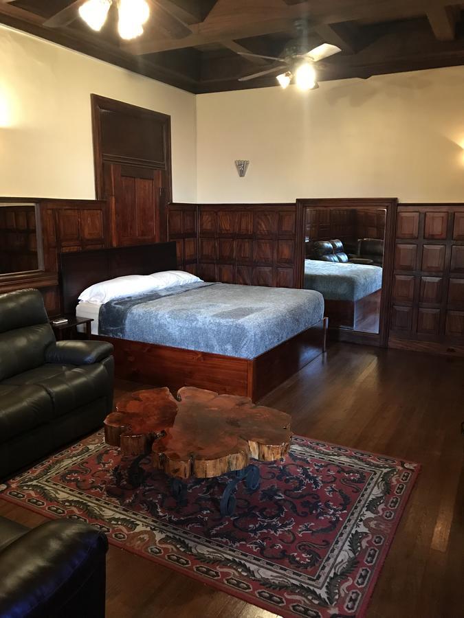 סן חוזה Hotel Castillo מראה חיצוני תמונה