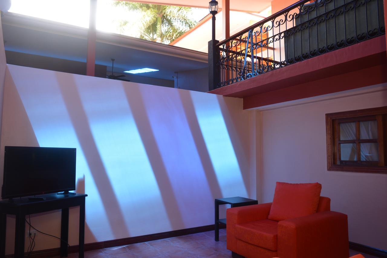 סן חוזה Hotel Castillo מראה חיצוני תמונה