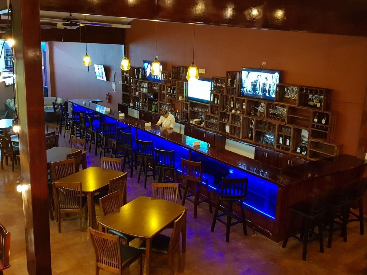 סן חוזה Hotel Castillo מראה חיצוני תמונה